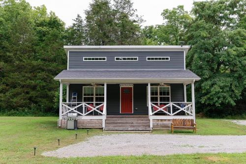 "Deer Creek Lodge" - Secluded Bourbon Trail Stay in Lorensburga (KY)