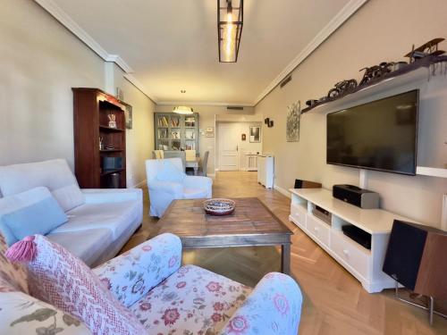 Golf Apartment