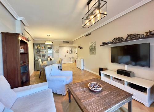 Golf Apartment