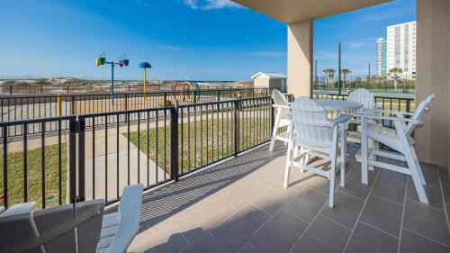 Phoenix X 103 – khách sạn tại Perdido Beach