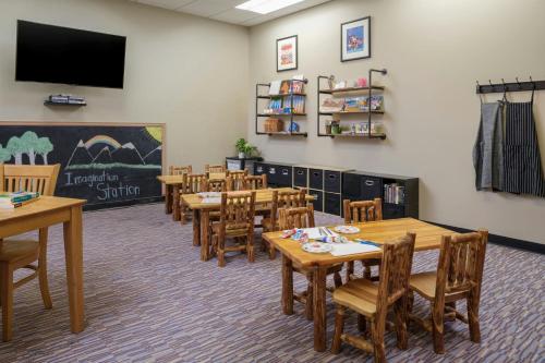 Marriott's StreamSide Douglas at Vail - image 9