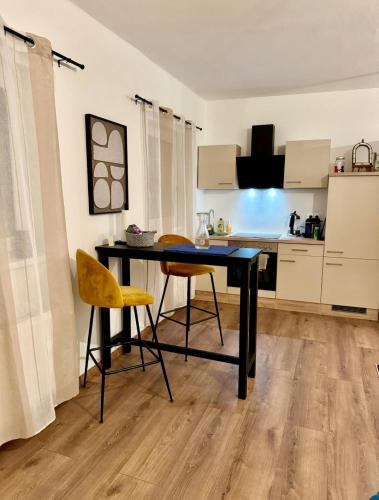 Stylish apartment close to Wiener Neustadt in Lanzenkirchen