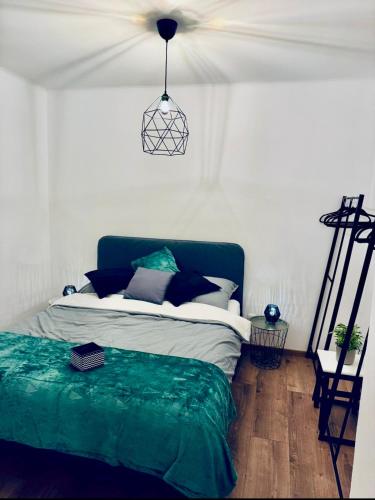 Stylish apartment close to Wiener Neustadt in Lanzenkirchen