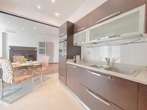 세스트리 포넨테 Elegante appartamento - Aeroporto - Porto - WiFi - Casa Gelsomino 4성급 싱글룸 로비