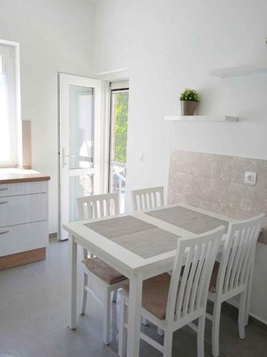 Holiday home in Balatonkeresztur 19387 in Balatonkeresztúr