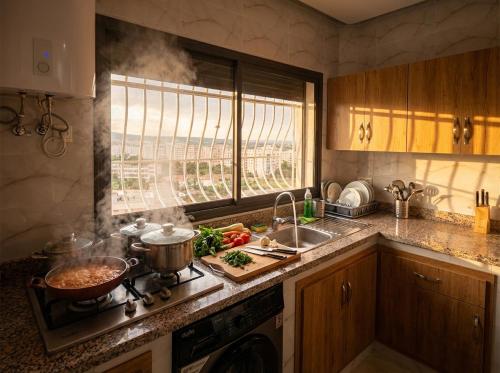 Kitchen, Nouveau Immeuble perfect Appartements pour location a Tanger in Boukhalef