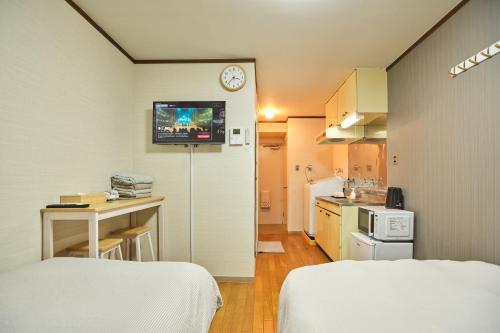 新宿市中心東新宿站徒步3分鍾歌舞伎町紧邻伊势丹百货#12