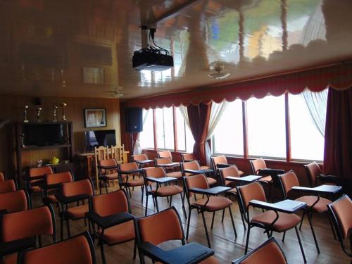 Tikšanās telpas / zāles, Hotel Bahia in Puerto Quellon