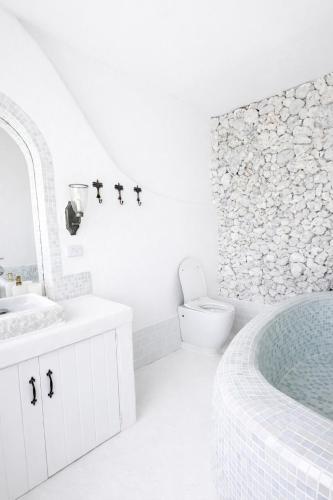 Bathroom, My Island Home Vanuatu in Eton
