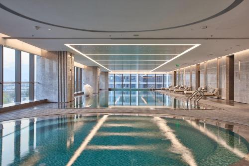 Swimming pool, Shilla Monogram Xi’an in Greenland Exhibition Center