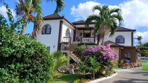 Mandeville Hideaway – khách sạn tại Mandeville