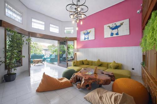 Instalaciones, Snooze Hostel Malang in Malang