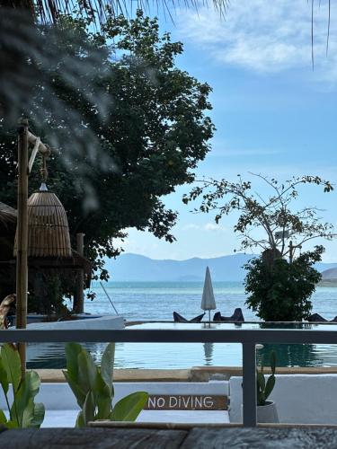 Sama Beach Resort by Munchies Resort 3