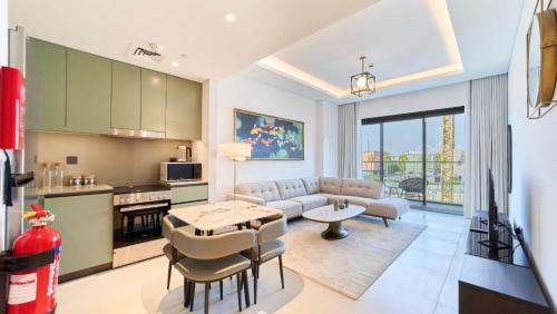 Stylish 1 Bedroom in Viridian City Walk - image 3