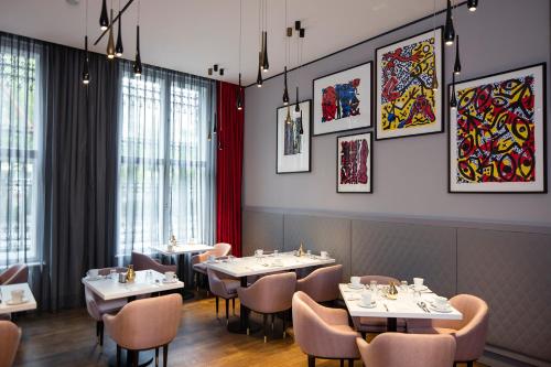 79943265 art'otel berlin mitte, Powered by Radisson Hotels