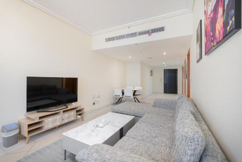 Trinity Holiday Homes - Sheikh Zayed Road Right Next to Financial Center Metro Station Exit 1 - image 8
