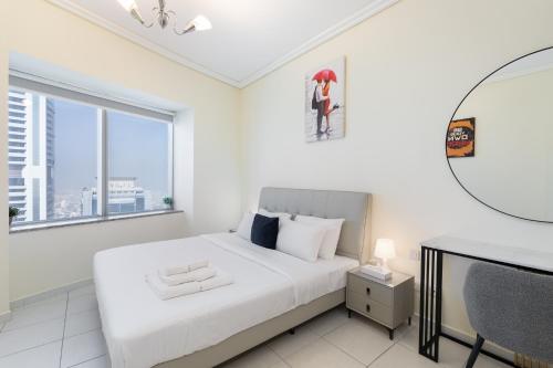 Trinity Holiday Homes - Sheikh Zayed Road Right Next to Financial Center Metro Station Exit 1 - image 14
