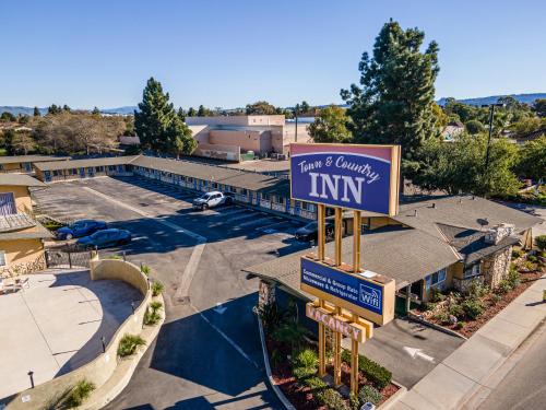 Town and Country Inn – Santa Maria, CA
