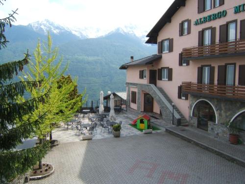 Hotel Ristorante Miravalle in Teglio