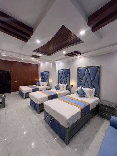 Gulberg Residency Hotel - image 9