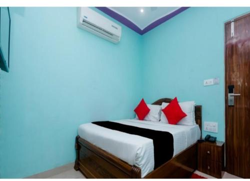 New Aadya hotel - Wadgaon