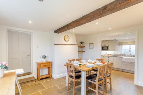Iekārtas, 3 Bed in Cundall oc-l34088 in Brafferton