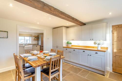 Iekārtas, 3 Bed in Cundall oc-l34088 in Brafferton