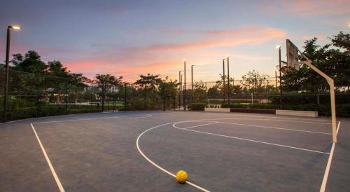 Silk Valley - Luxury 1BR 10 minutes from DXB Airport - image 5