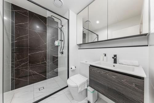 Kupaonica, Modern 2BR Free parking near Olympic park in Dundas Valley
