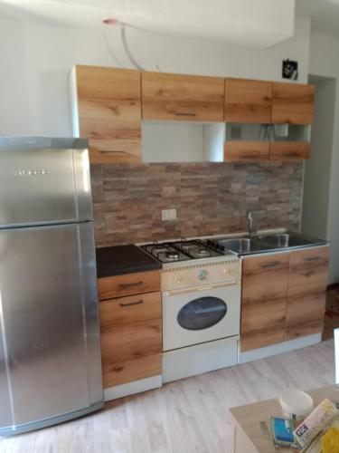 廚房, La lanterna in 德利納