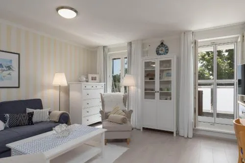 5-Sterne-Ferienapartment Dünensand direkt am Kurstrand in Zingst, Deutschland