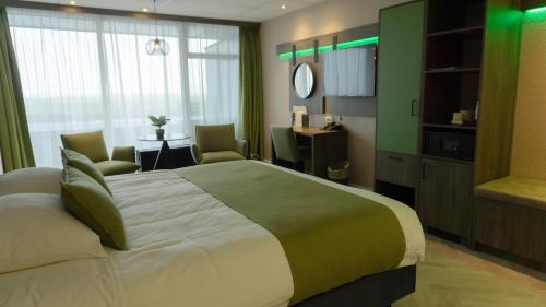 1 queen bed