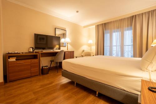 Aparto-Hotel Rosales - image 4