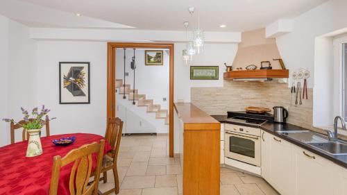 virtuve, Villa Olive by Villas Guide in Topolo