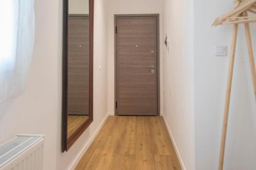 Modern Urban Flat next to the city center - image 10