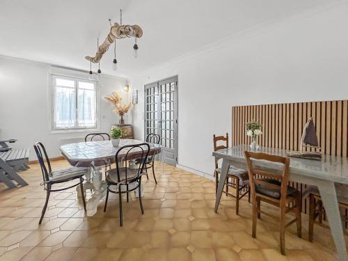 Maison familiale traditionnelle avec terrasse in Champagne (Poitou-Charentes)