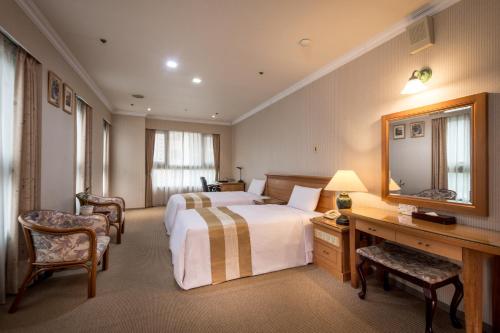 room detail thumbnail 1