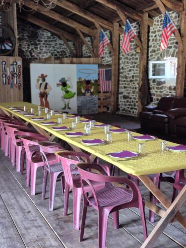 餐飲選擇, GITE Le SALOON in 山中聖西爾格