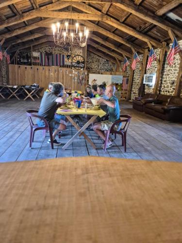 GITE Le SALOON in 山中聖西爾格