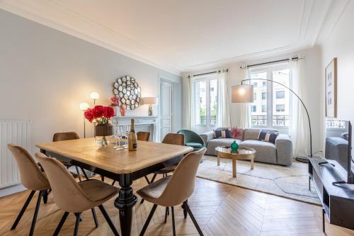 A4#Premium#Arc de Triomphe#ChampsElysées#3Bedrooms#AC