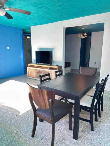 5 Bedrooms Game Room Outdoor Lounge in Carolina