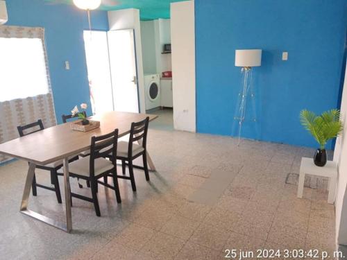 5 Bedrooms Game Room Outdoor Lounge in Carolina