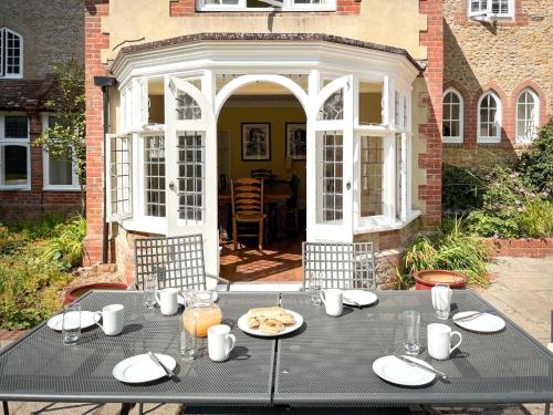 Facilities, 6 Bed in Haslemere oc-c34083 in Hindhead