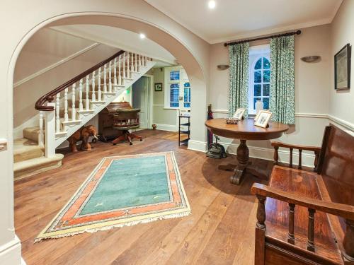 Facilities, 6 Bed in Haslemere oc-c34083 in Hindhead