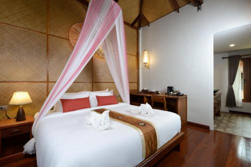PingChan Koh Phangan Beachfront Resort Room Type - Deluxe Villa (Third Row)