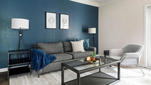 設施, Landing Incredible 1BD Gym Clubhouse in 史托布列治