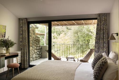 2 twin beds