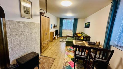 Šumavsky rodinný apartmán po ski Zadov 70m2 (Sumavsky rodinny apartman po ski Zadov 70m2) in 斯塔希