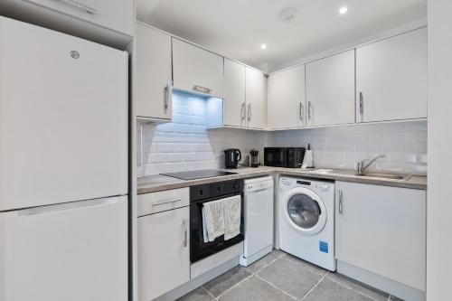 廚房, 6 Rushbrooke Hotel Apartments Cobh County Cork in 科布