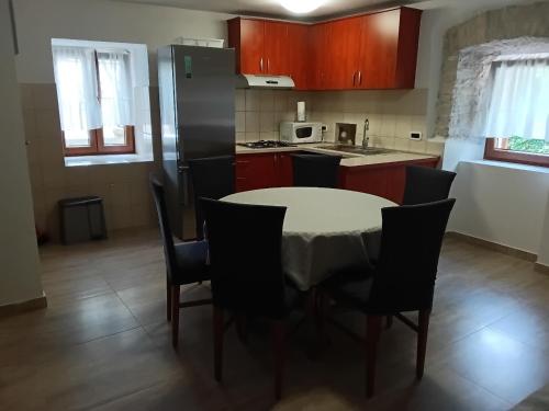House Belavici in Manjadvorci